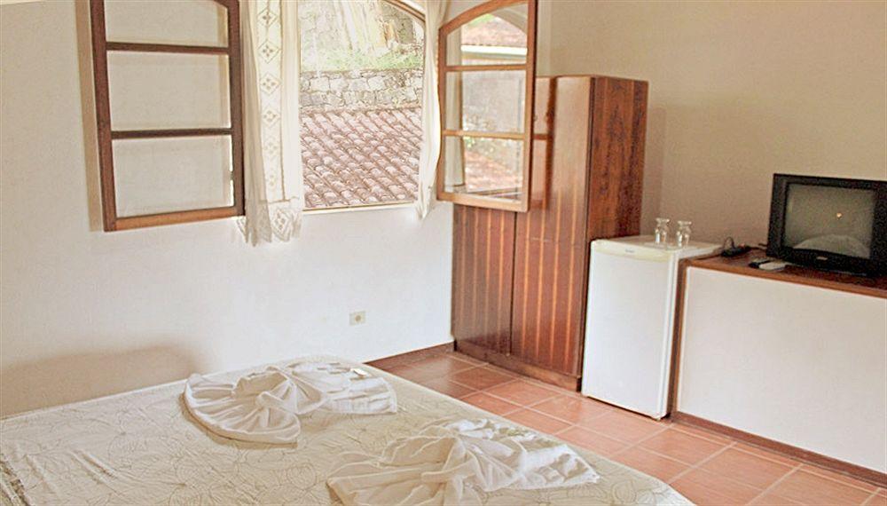 Pousada Aporan Ilhabela Exterior photo